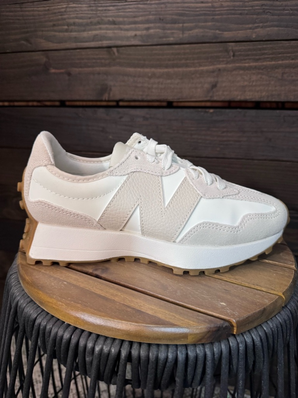 New Balance 327 Linen/Sea Salt Women's Size 7 - Picture 3 of 7